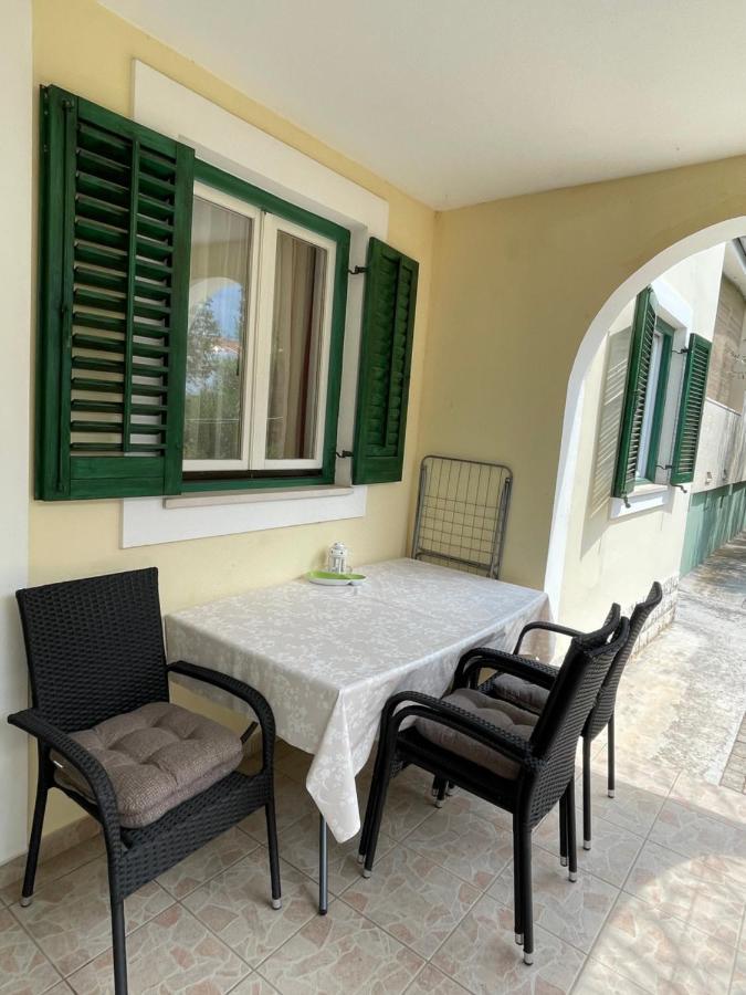 Apartments Antonija Punta Skala Next To Falkensteiner Resort Petrčane Extérieur photo