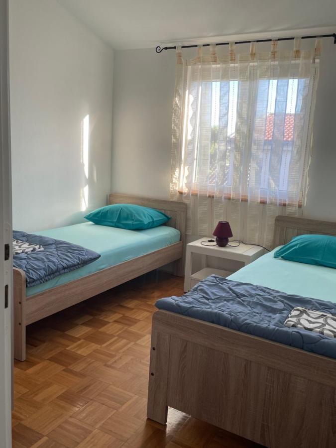 Apartments Antonija Punta Skala Next To Falkensteiner Resort Petrčane Extérieur photo