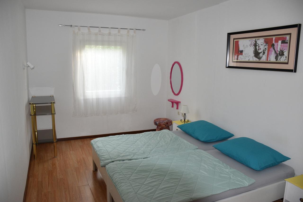 Apartments Antonija Punta Skala Next To Falkensteiner Resort Petrčane Extérieur photo