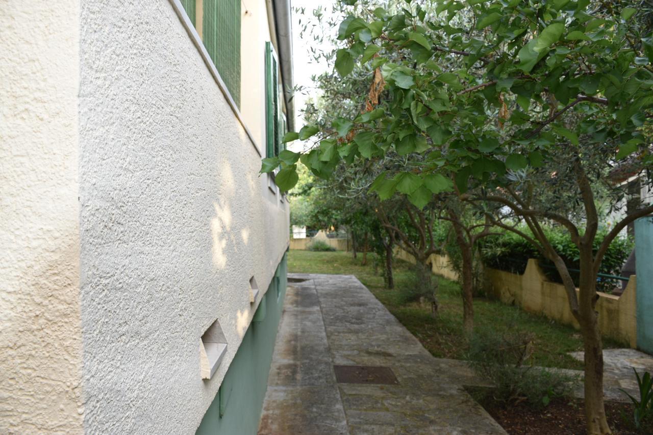 Apartments Antonija Punta Skala Next To Falkensteiner Resort Petrčane Extérieur photo